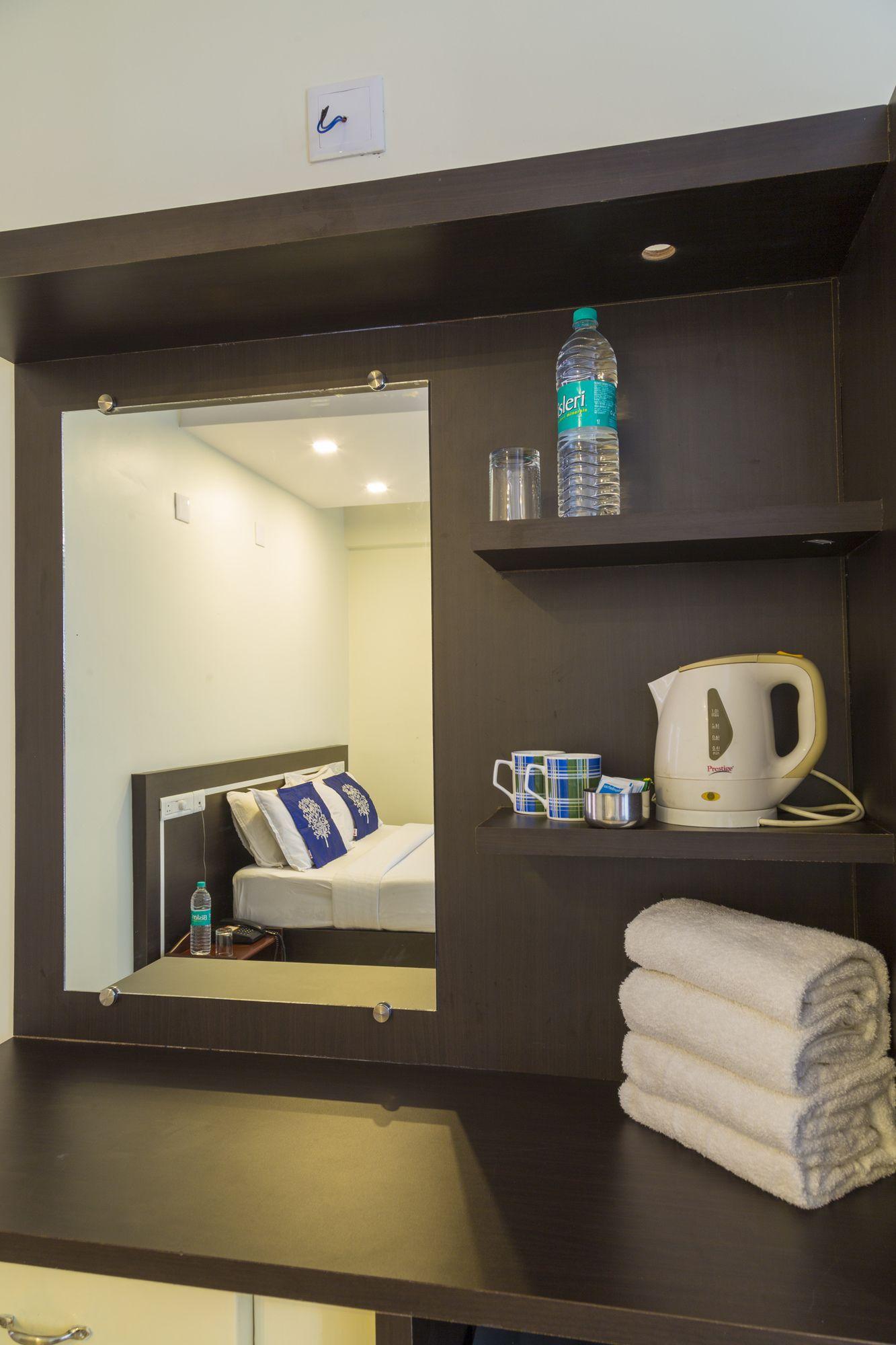 Hotel Sm Regency Kochi Exteriör bild